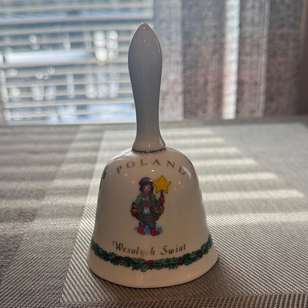 **3/$15** Vintage Sears "Christmas Around the World" porcelain bell 1981